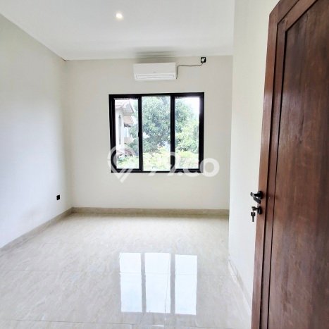 Hunian Cantik Minimalis Lb 117m2 di Ciputat Timur, Tangerang Selatan Hunian Cantik Minimalis Lb 117m2 di Ciputat Timur, Tangerang Selatan