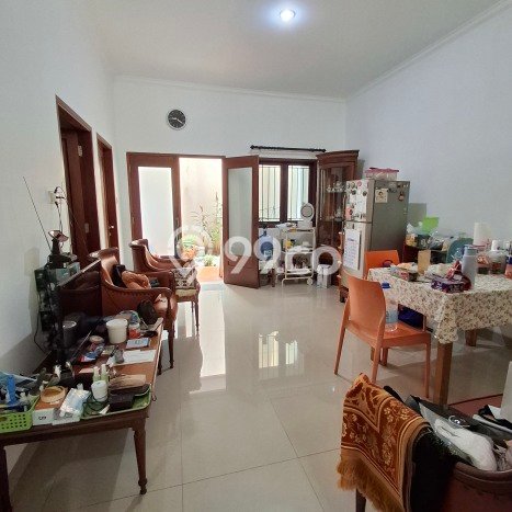 Rumah Strategis Minimalis Lb 160m2 di Cinere, Depok Rumah Strategis Minimalis Lb 160m2 di Cinere, Depok