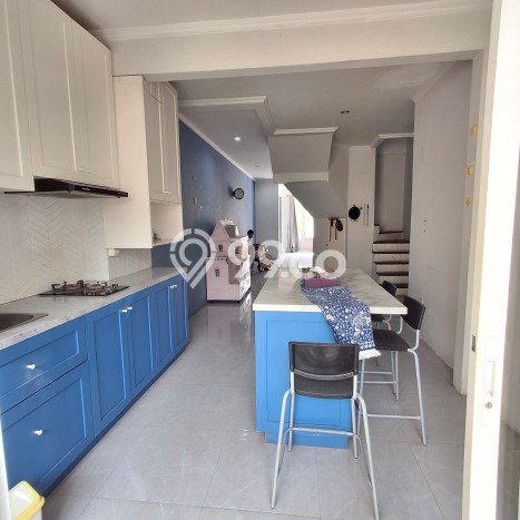 For Sale Rumah 4 Kamar Lokasi Ideal Nyaman dan Strategis di Ciputat For Sale Rumah 4 Kamar Lokasi Ideal Nyaman dan Strategis di Ciputat