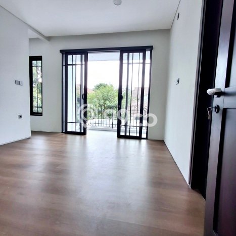 Siap Huni Hunian Elit 3 Kamar di Cinere Dekat ke Mana Saja Siap Huni Hunian Elit 3 Kamar di Cinere Dekat ke Mana Saja