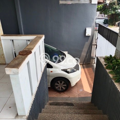 Jual Rumah Bagus Siap Huni LB 250m2 di Cinere, Depok Jual Rumah Bagus Siap Huni LB 250m2 di Cinere, Depok