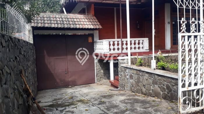 Rumah sewa siap pakai 4 Kamar Tidur di Dago, Bandung Rumah sewa siap pakai 4 Kamar Tidur di Dago, Bandung