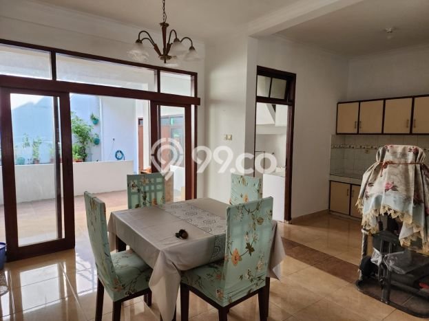 Disewakan Segera Rumah Kondisi Bagus di Kawasan Antapani, Bandung Disewakan Segera Rumah Kondisi Bagus di Kawasan Antapani, Bandung
