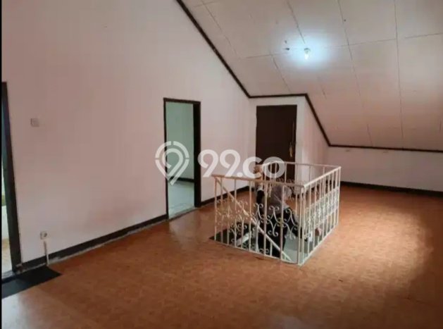 Lokasi terbaik! Rumah siap pakai disewakan di Lengkong LB 200m2 Lokasi terbaik! Rumah siap pakai disewakan di Lengkong LB 200m2