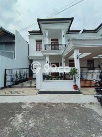 Rumah Cantik Siap Pakai Di Lengkong Luas 200m2 Aman Rumah Cantik Siap Pakai Di Lengkong Luas 200m2 Aman