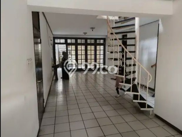 Lokasi terbaik! Rumah siap pakai disewakan di Lengkong LB 200m2 Lokasi terbaik! Rumah siap pakai disewakan di Lengkong LB 200m2