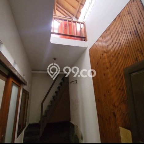 Lokasi strategis! Rumah siap huni disewakan di Mandalajati LB 100m2 Lokasi strategis! Rumah siap huni disewakan di Mandalajati LB 100m2