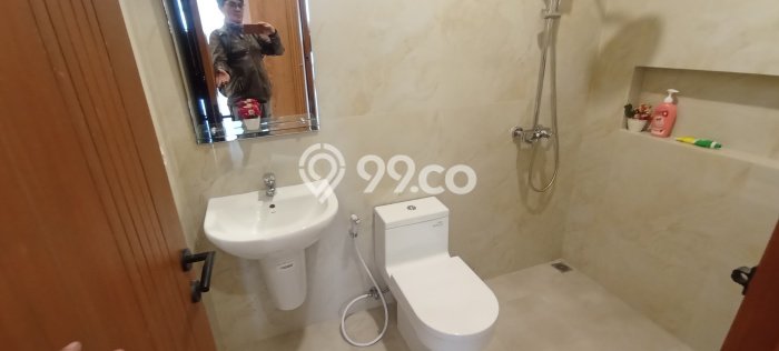 Rumah Cantik Siap Pakai Di Lengkong Luas 200m2 Aman Rumah Cantik Siap Pakai Di Lengkong Luas 200m2 Aman