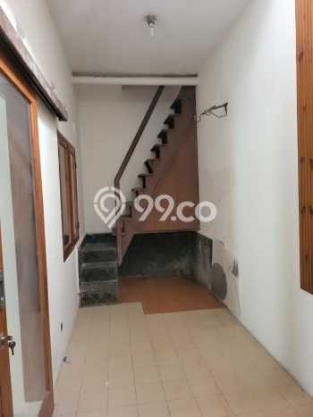 Lokasi strategis! Rumah siap huni disewakan di Mandalajati LB 100m2 Lokasi strategis! Rumah siap huni disewakan di Mandalajati LB 100m2
