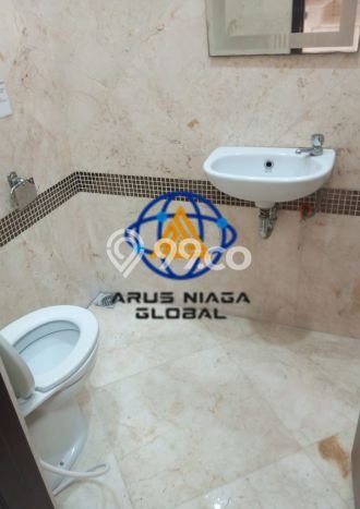 Ruko Disewakan di Area Ramai Pasar Minggu, Jakarta Selatan Ruko Disewakan di Area Ramai Pasar Minggu, Jakarta Selatan