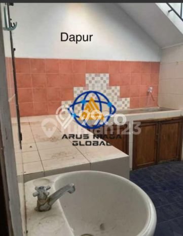 Lokasi terbaik! Rumah siap pakai dikontrakkan di Pulo Gadung LB 200m2 Lokasi terbaik! Rumah siap pakai dikontrakkan di Pulo Gadung LB 200m2