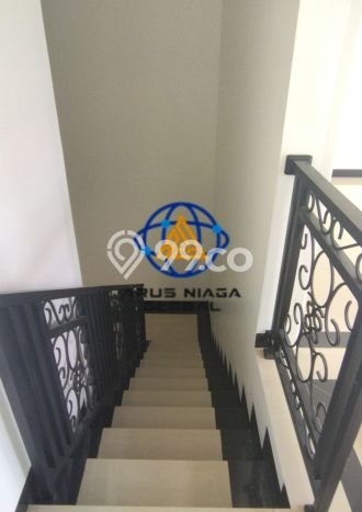 For Sale! Premium House LT 119m2 Desain Elegan di Jati Padang For Sale! Premium House LT 119m2 Desain Elegan di Jati Padang
