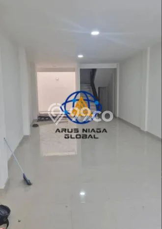 FOR RENT! Ruko di Jatiwaringin Cocok untuk Bisnis 225m2 FOR RENT! Ruko di Jatiwaringin Cocok untuk Bisnis 225m2