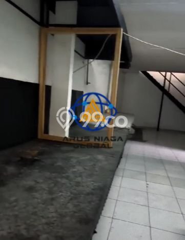 Unit Komersial Disewakan di Cibubur di Area Ramai & Strategis Unit Komersial Disewakan di Cibubur di Area Ramai & Strategis