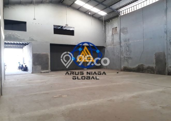 Gudang untuk Disewa di Pusat Tangerang Luas Bangunan 900m2 Gudang untuk Disewa di Pusat Tangerang Luas Bangunan 900m2