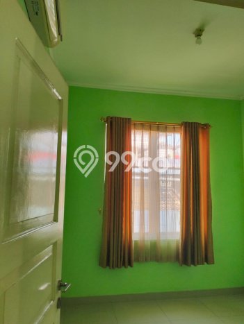 Disewakan! Rumah 3 Kamar Tidur &
3 Kamar Mandi di Gading Serpong, Tangerang Disewakan! Rumah 3 Kamar Tidur &
3 Kamar Mandi di Gading Serpong, Tangerang