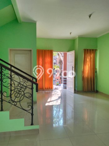 Disewakan! Rumah 3 Kamar Tidur &
3 Kamar Mandi di Gading Serpong, Tangerang Disewakan! Rumah 3 Kamar Tidur &
3 Kamar Mandi di Gading Serpong, Tangerang