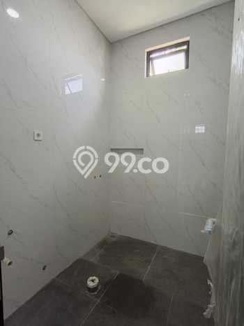 Siap Huni Rumah Mewah 3 Kamar di Cengkareng Dekat ke Mana Pun Siap Huni Rumah Mewah 3 Kamar di Cengkareng Dekat ke Mana Pun