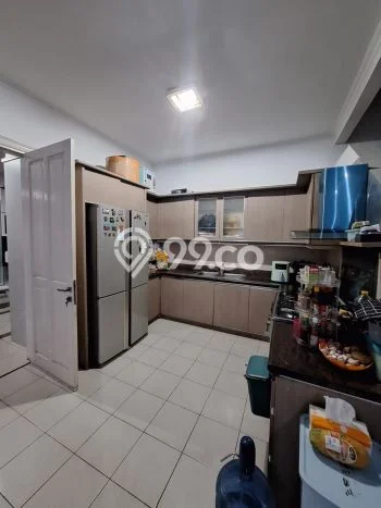 Siap Huni Hunian Elit 5 Kamar di Kelapa Gading Dekat ke Mana Pun Siap Huni Hunian Elit 5 Kamar di Kelapa Gading Dekat ke Mana Pun