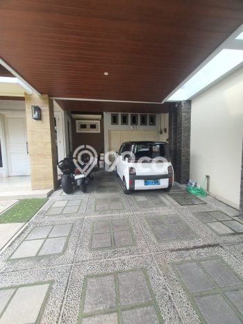 Siap Huni Rumah Mewah 6 Kamar di Jatinegara Dekat ke Mana Saja Siap Huni Rumah Mewah 6 Kamar di Jatinegara Dekat ke Mana Saja