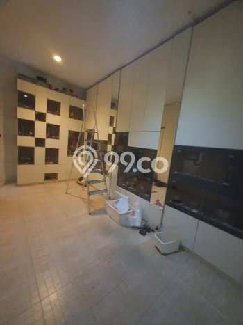 Siap Huni Rumah Mewah 6 Kamar di Jatinegara Dekat ke Mana Saja Siap Huni Rumah Mewah 6 Kamar di Jatinegara Dekat ke Mana Saja
