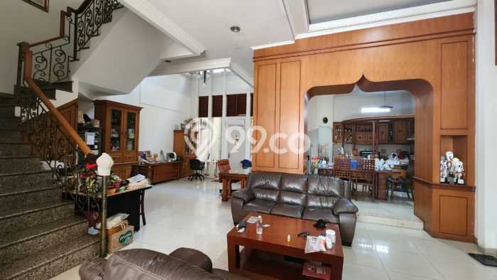 Rumah Eksklusif Siap Huni LT 210m2 di Kelapa Gading, Jakarta Utara Rumah Eksklusif Siap Huni LT 210m2 di Kelapa Gading, Jakarta Utara