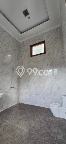 Rumah Elit Modern Tanpa Renovasi di BSD Puspita Loka Tangerang Rumah Elit Modern Tanpa Renovasi di BSD Puspita Loka Tangerang