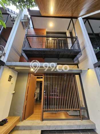 For Sale Hunian Rumah Terawat 2 KT di BSD Green Wich, Tangerang For Sale Hunian Rumah Terawat 2 KT di BSD Green Wich, Tangerang