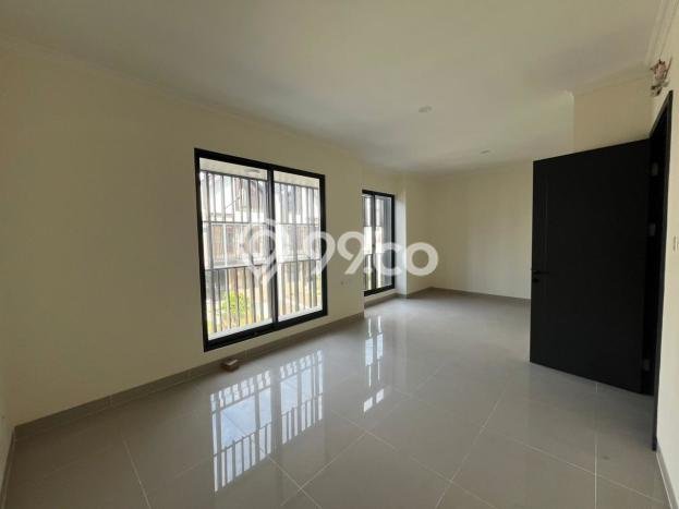 Dijual Rumah Mewah Elegan Dengan View Cantik di Summarecon Serpong, Tangerang Dijual Rumah Mewah Elegan Dengan View Cantik di Summarecon Serpong, Tangerang