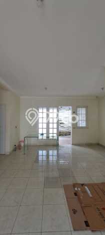 Sewa Rumah Murah di BSD Victoria Park Lane Tangerang Punya 3 KT Sewa Rumah Murah di BSD Victoria Park Lane Tangerang Punya 3 KT