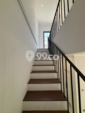 Hunian Cantik Minimalis Lb 110m2 di BSD, Tangerang Selatan Hunian Cantik Minimalis Lb 110m2 di BSD, Tangerang Selatan
