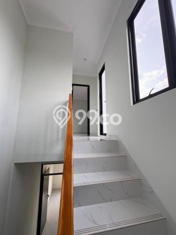 Jual Rumah Modern 4 KT di BSD Nusaloka, Tangerang Jual Rumah Modern 4 KT di BSD Nusaloka, Tangerang
