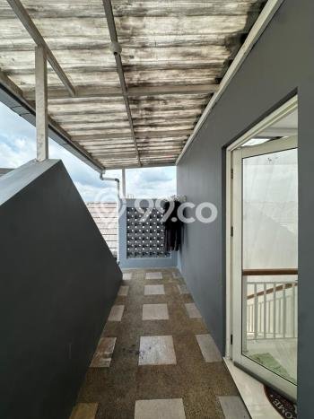 Rumah Minimalis 4 KT LT 84m2 di BSD Nusaloka Rumah Minimalis 4 KT LT 84m2 di BSD Nusaloka