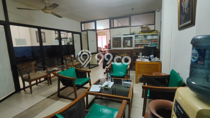 Disewakan Rumah Konsep Modern di Tebet Jakarta Selatan dengan 3 KT Disewakan Rumah Konsep Modern di Tebet Jakarta Selatan dengan 3 KT