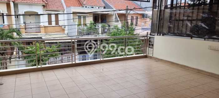 Dijual Hunian Rumah Terawat 3 KT di Harapan Indah, Bekasi Dijual Hunian Rumah Terawat 3 KT di Harapan Indah, Bekasi