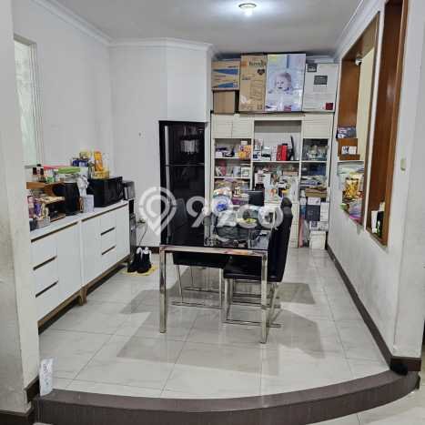 Dijual Hunian Rumah Terawat 3 Kamar di Taman Holis Indah, Bandung Dijual Hunian Rumah Terawat 3 Kamar di Taman Holis Indah, Bandung