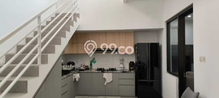 Rumah Modern 2 KT LT 126m2 di Taman Kopo Indah Rumah Modern 2 KT LT 126m2 di Taman Kopo Indah