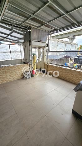 Rumah Modern 3 KT di Taman Holis Indah Bandung Full Furnished Rumah Modern 3 KT di Taman Holis Indah Bandung Full Furnished