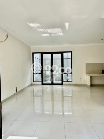 PRIME LOCATION! Rumah di Podomoro Park Bandung, 2 KT, Lingkungan Strategis, Luas 90m² LB 94m² PRIME LOCATION! Rumah di Podomoro Park Bandung, 2 KT, Lingkungan Strategis, Luas 90m² LB 94m²