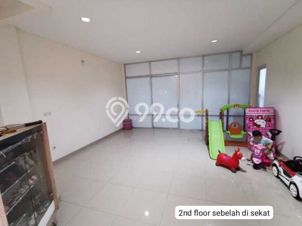 Unit Ruko disewakan di Regol Bandung dengan LT 210m2 / LB 520m2 Unit Ruko disewakan di Regol Bandung dengan LT 210m2 / LB 520m2