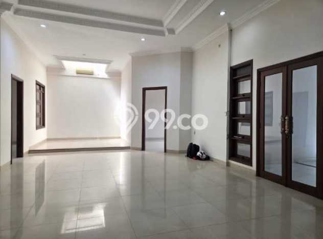 HUNIAN PILIHAN! Rumah area , LT 275m2m² Bangunan 280m2m² HUNIAN PILIHAN! Rumah area , LT 275m2m² Bangunan 280m2m²