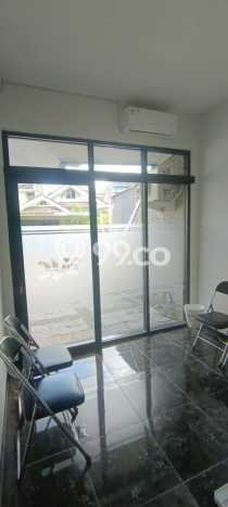 Dijual Rumah 4 Kamar Lokasi Strategis Nyaman dan Strategis di Dayeuhkolot Dijual Rumah 4 Kamar Lokasi Strategis Nyaman dan Strategis di Dayeuhkolot