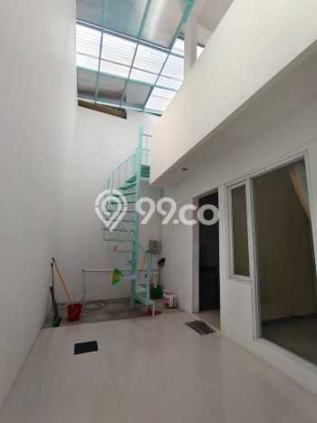 Rumah Sewa Bandung LT 111m2 LB 111m2 Kawasan Taman Kopo Indah Rumah Sewa Bandung LT 111m2 LB 111m2 Kawasan Taman Kopo Indah
