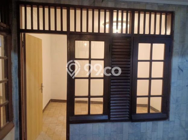 Rumah Modern Minimalis 5 Kamar Bisa Langsung Pindah di Dayeuhkolot Rumah Modern Minimalis 5 Kamar Bisa Langsung Pindah di Dayeuhkolot