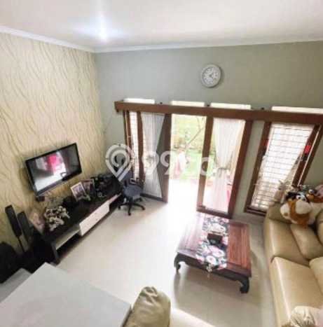 For Sale Rumah 5 Kamar Lokasi Strategis Nyaman dan Strategis di Kiaracondong For Sale Rumah 5 Kamar Lokasi Strategis Nyaman dan Strategis di Kiaracondong