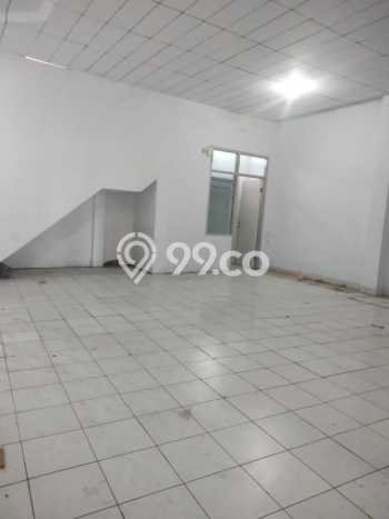 Ruko bagus disewakan di Kiaracondong Bandung dengan LB 400m2 harga sewa terbaik Ruko bagus disewakan di Kiaracondong Bandung dengan LB 400m2 harga sewa terbaik