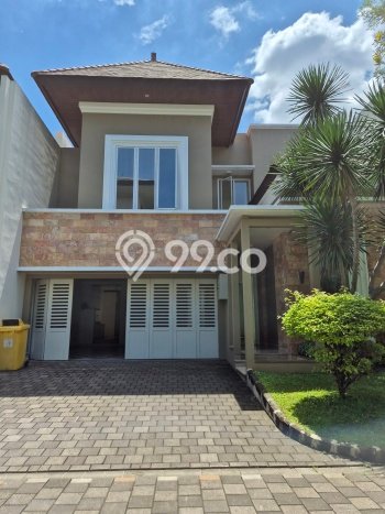 Rumah Luxury Modern Tanpa Renovasi di Pejaten Jakarta Selatan Rumah Luxury Modern Tanpa Renovasi di Pejaten Jakarta Selatan