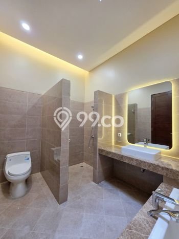 Rumah Mewah LB 400m2 Siap Pakai Desain Elegan di Pondok Indah, Jakarta Selatan Rumah Mewah LB 400m2 Siap Pakai Desain Elegan di Pondok Indah, Jakarta Selatan
