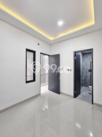 Hunian Mewah LB 220m2 Siap Pakai Desain Elegan di Pondok Indah, Jakarta Selatan Hunian Mewah LB 220m2 Siap Pakai Desain Elegan di Pondok Indah, Jakarta Selatan