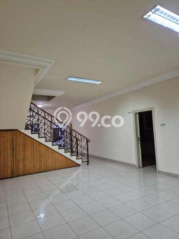 Jarang Ada! Rumah Sewa 4 Kamar Nyaman Siap Huni Pondok Indah Jarang Ada! Rumah Sewa 4 Kamar Nyaman Siap Huni Pondok Indah
